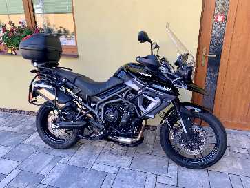 Triumph Tiger 800 XRx REZERVACE