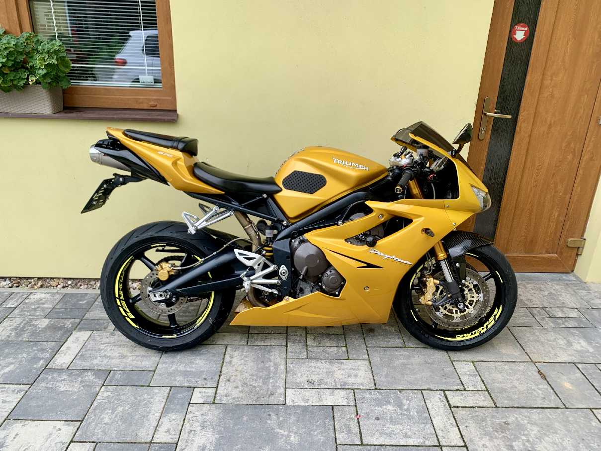 Triumph Daytona 675